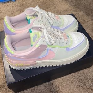 Nike Air Force 1 Low Shadow
Cashmere